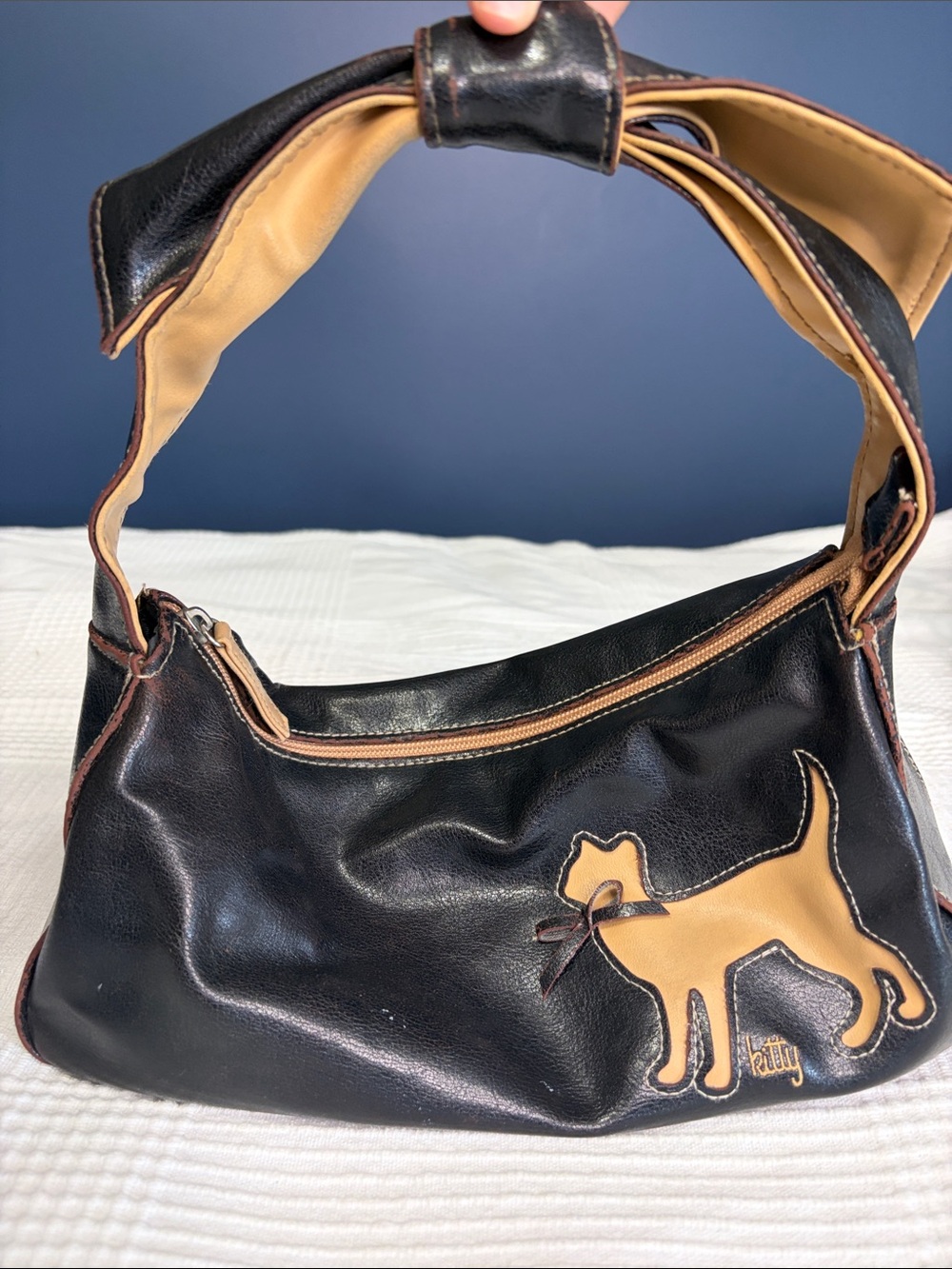 Y2K Black Shoulder Bag with Kitty